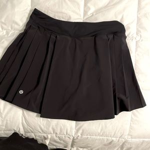 Black lululemon tennis skirt
